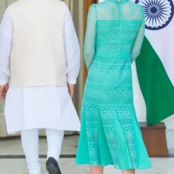 BNWT Temperley London Desdemona Dress ASO Kate Middleton Sz: UK 6. US 2. - Picture 3 of 11